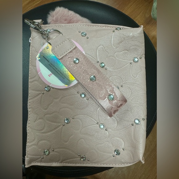 Random Cosmetic Bags - Picture 5 of 7